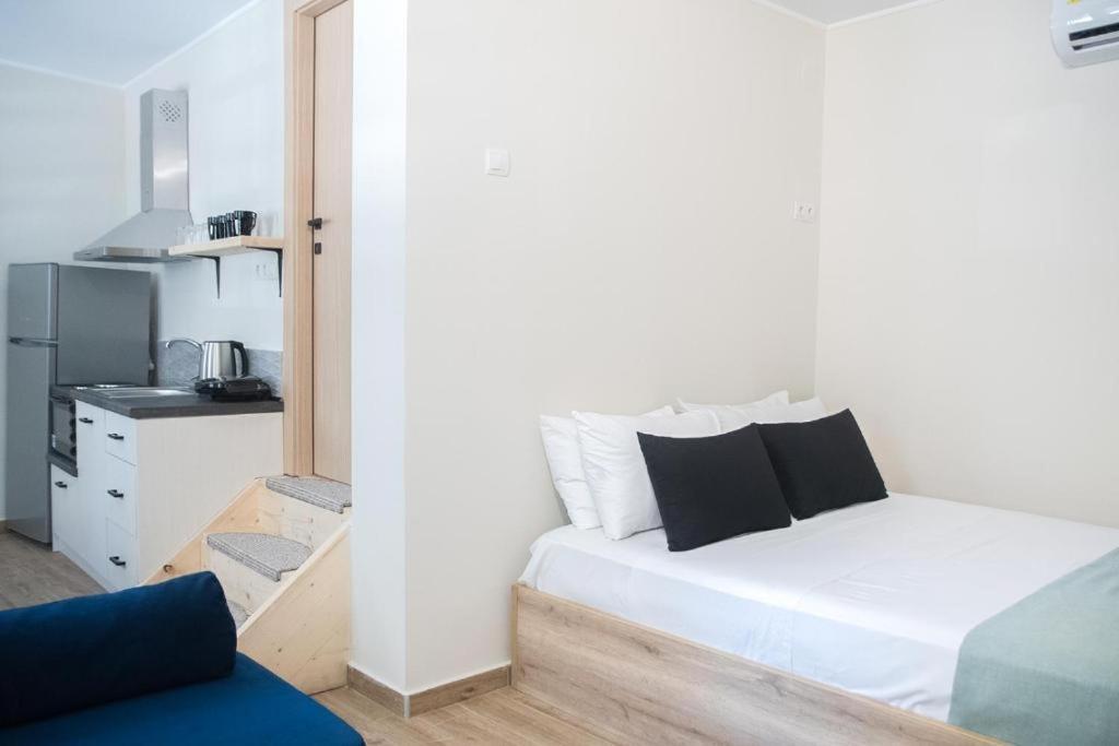 Agiopetra Lofts Lägenhet Kavala Exteriör bild